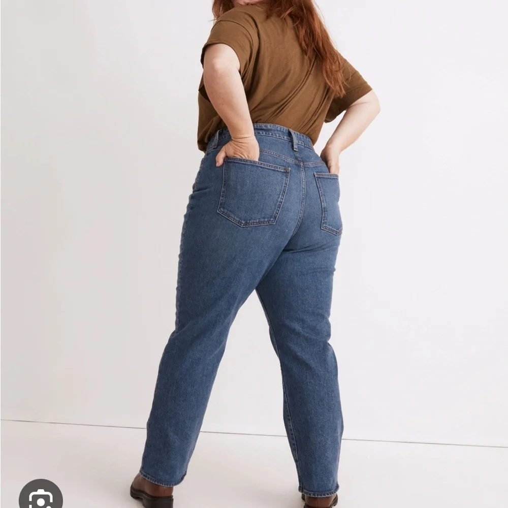 Madewell Curvy Perfect Vintage Straight Jean in Mayfield Wash - Picture 3 of 15